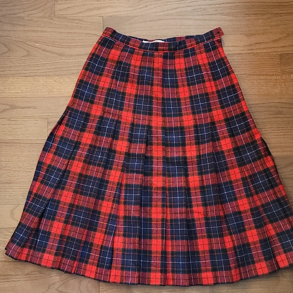 Vtg Pendleton Tartan Pleated Skirt! Such Cool Vibes! FREE SHIPPING! - Picture 1 of 9